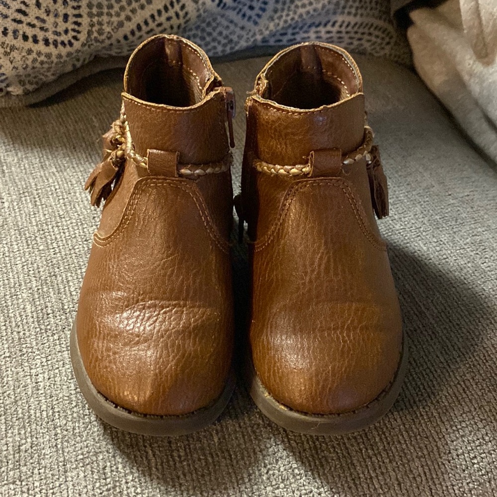 Size 6 little boots used